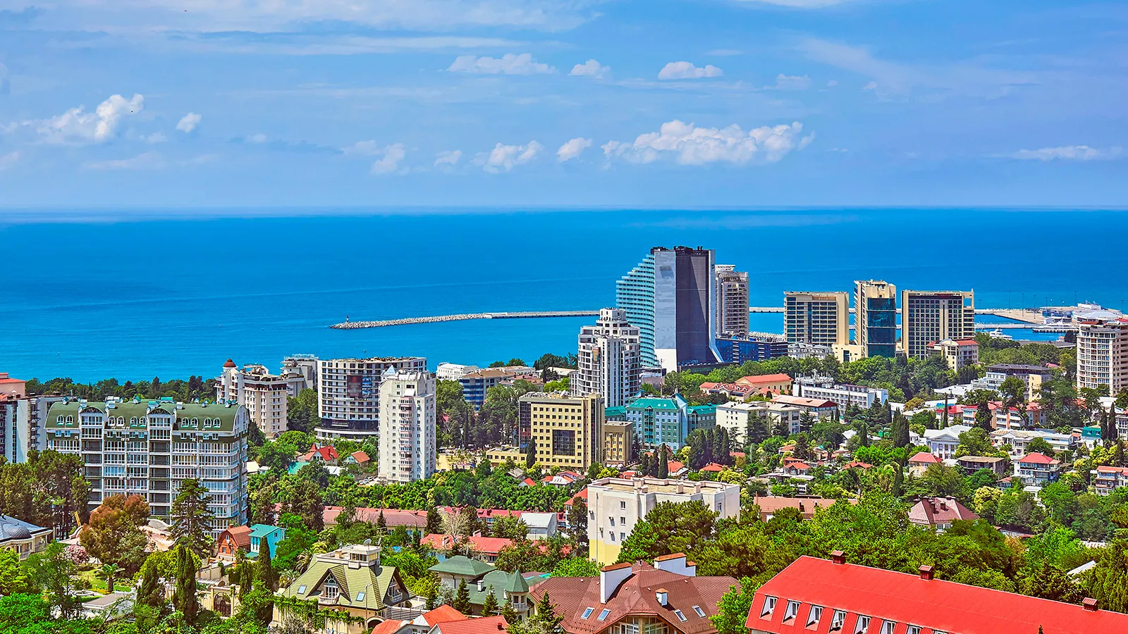 Магазины, дороги и поликлиники: что рядом с домом